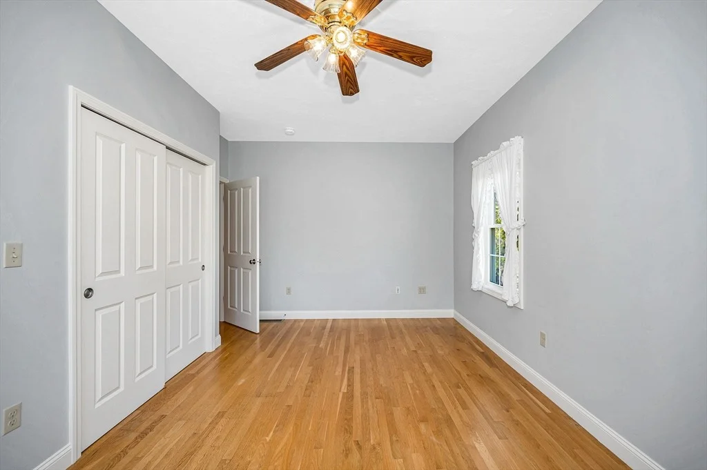 Photo of 12 Dawn Dr