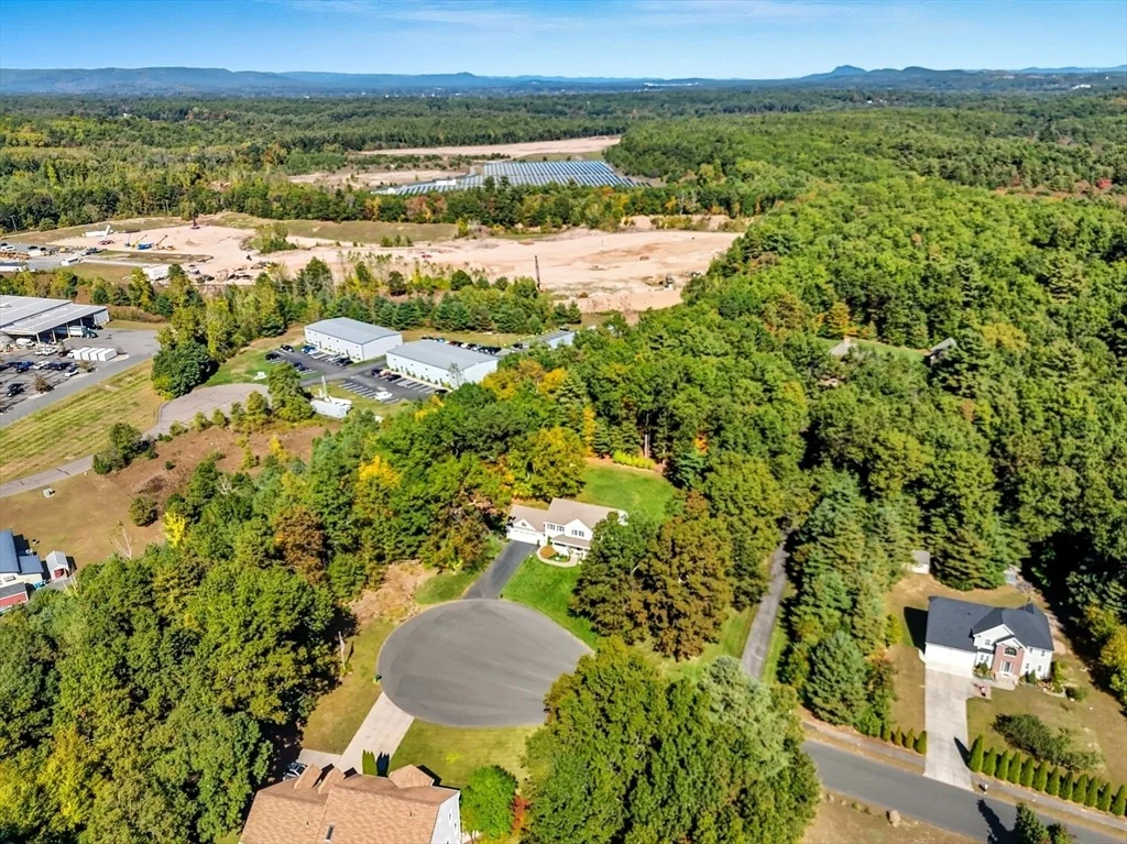 Photo of 20 Great Brook Dr