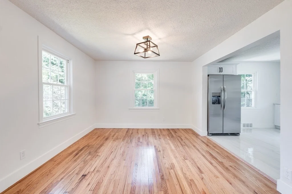 Photo of 1386 Piper Rd