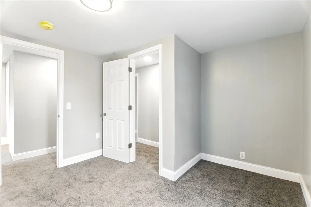 Photo of 86 White St