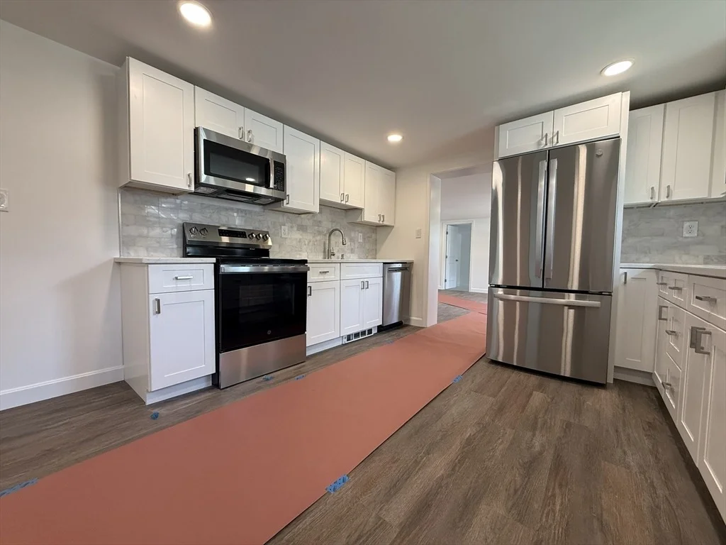 Photo of 43 Buttonwood Road