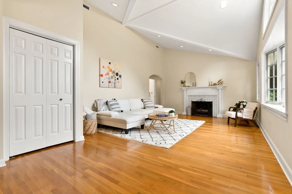 Photo of 176 Colon St