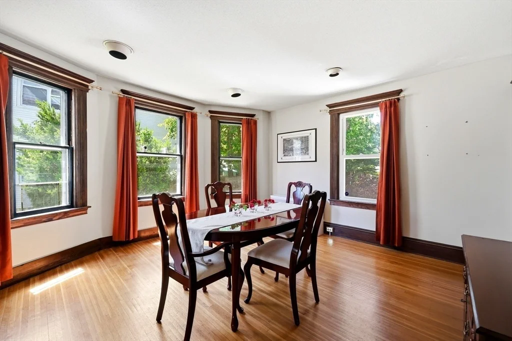 Photo of 105 Pine St