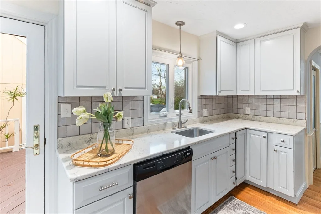 Photo of 17 Weaver St