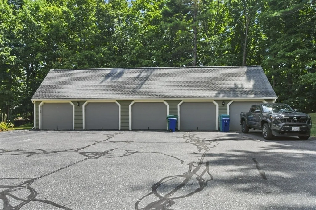 Photo of Unit 16 at 16 Fieldstone Street