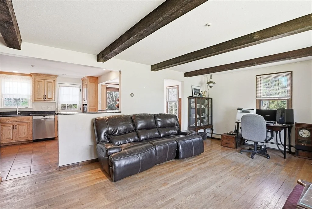 Photo of 8 Three Ring Rd