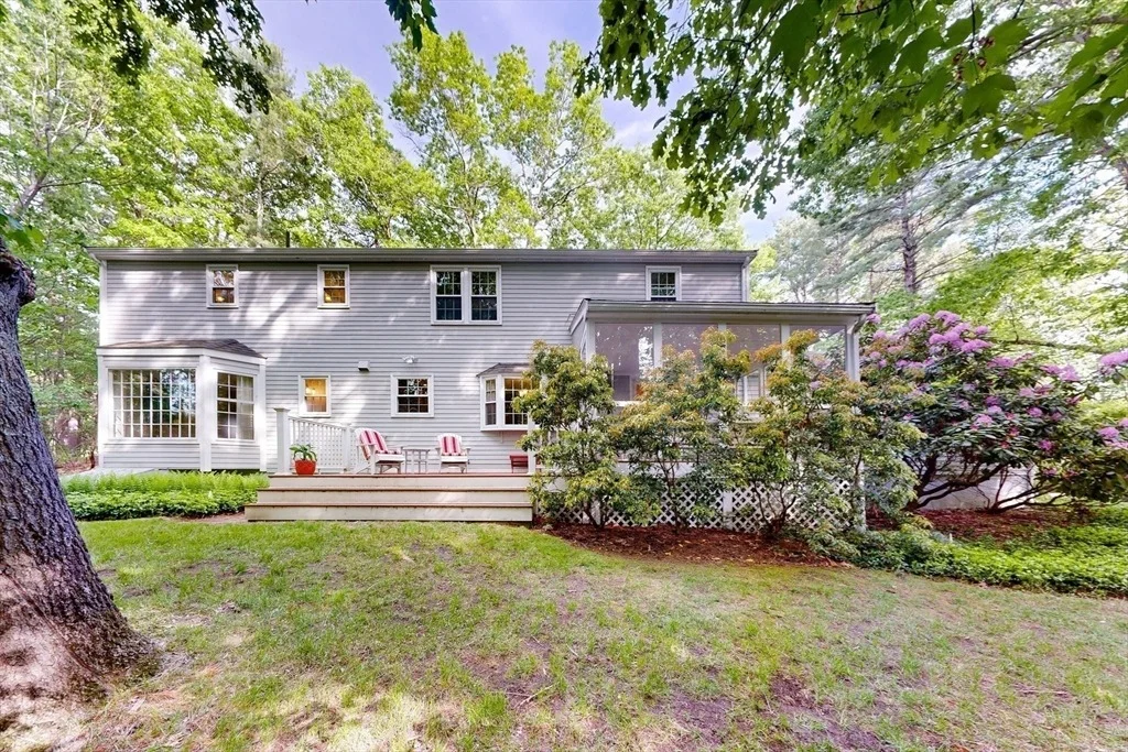 Photo of 13 Garry Dr