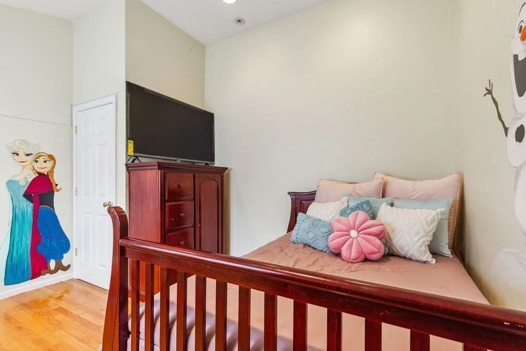 Photo of 54 Lisa Dr