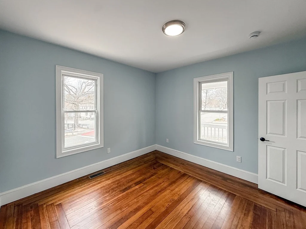 Photo of 463 Central St
