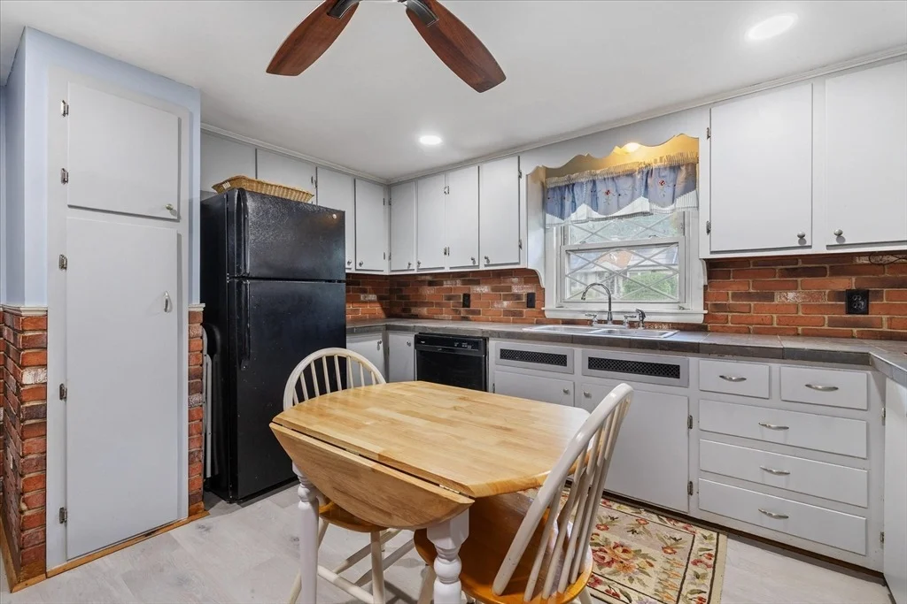 Photo of 1 Melba Ave