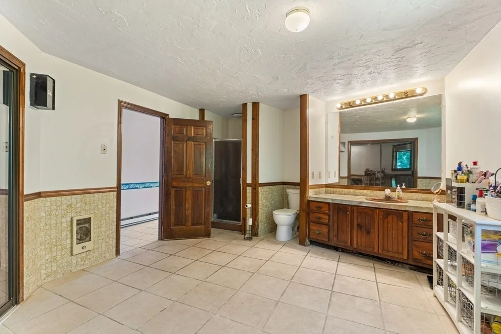 Photo of 186 Eight Lots Road