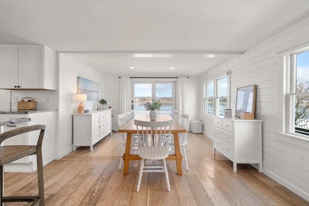 Photo of 113 Bay Avenue
