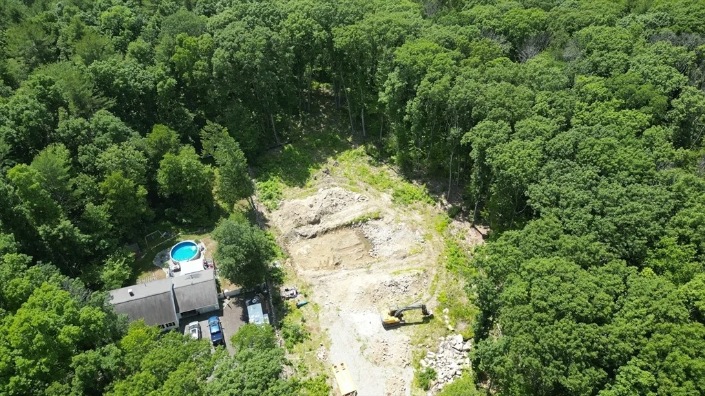 Photo of 24 Conlin Rd