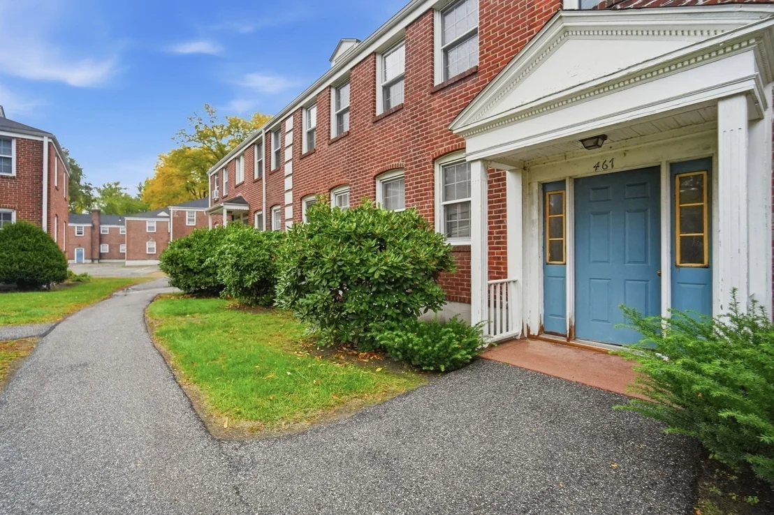 Photo of Unit 2A at 467 Cold Spring Avenue