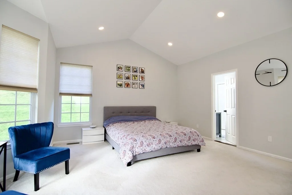 Photo of 172 Hillandale Blvd