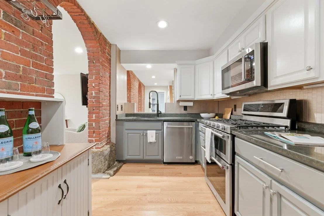 Photo of Unit A at 36 Worcester Sq