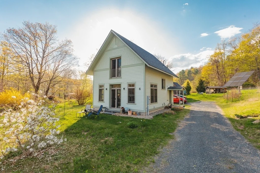 Photo of 6 Dunnell Dr