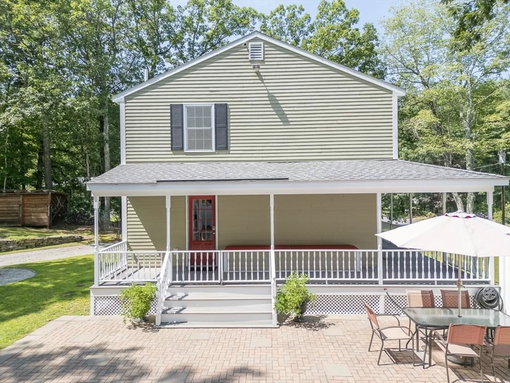Photo of 21 Hyacinth Dr
