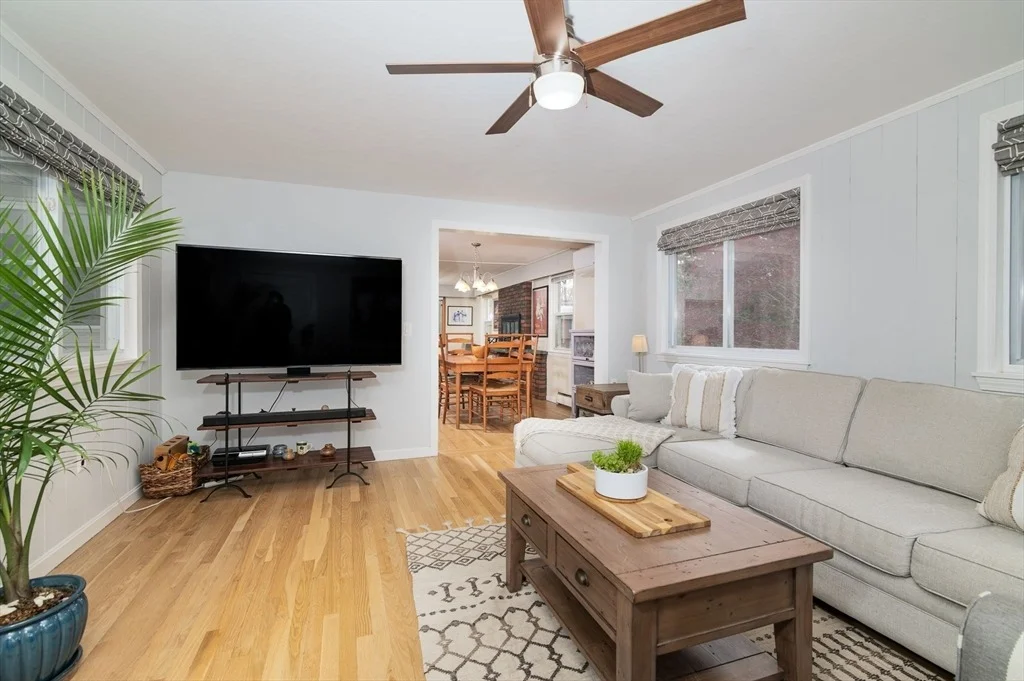 Photo of 4 Park Dr