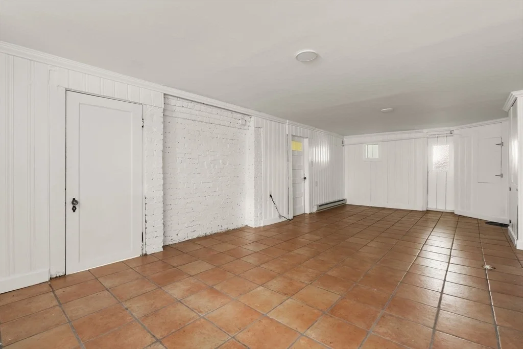 Photo of 301 Pond St