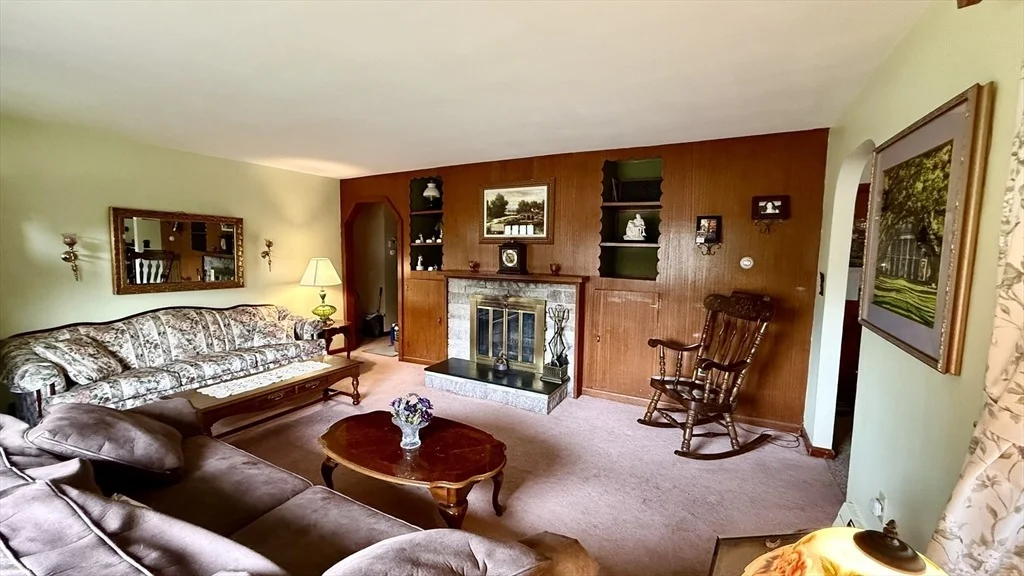 Photo of 81 Clinton Rd