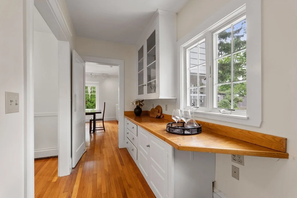 Photo of 855 Commonwealth Ave