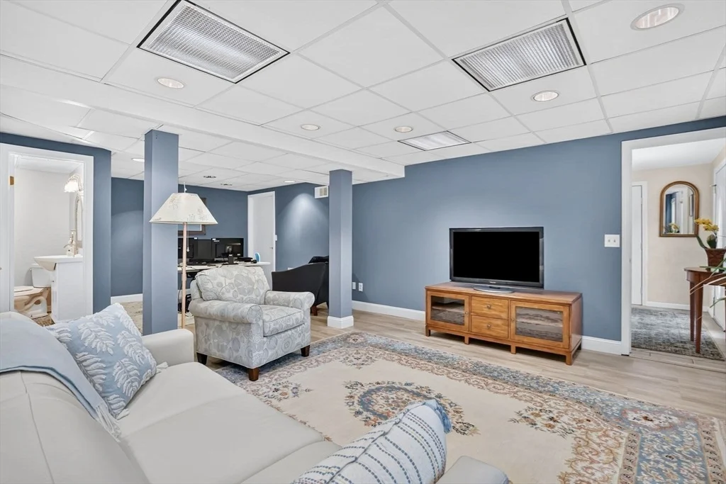 Photo of 157 Meadow Rd