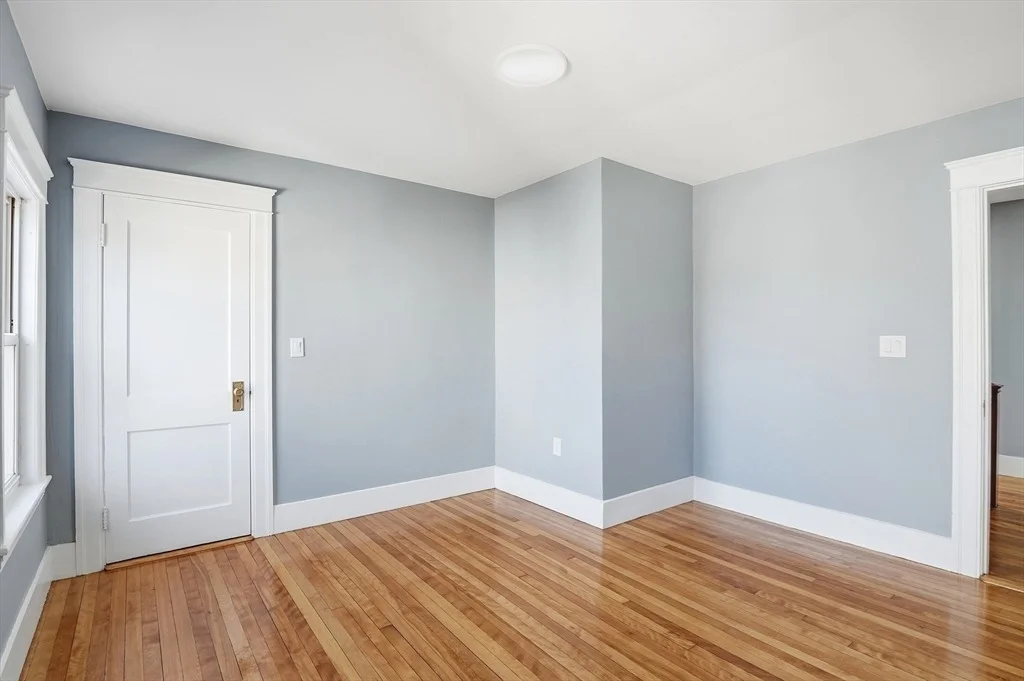 Photo of 323 Burncoat Street