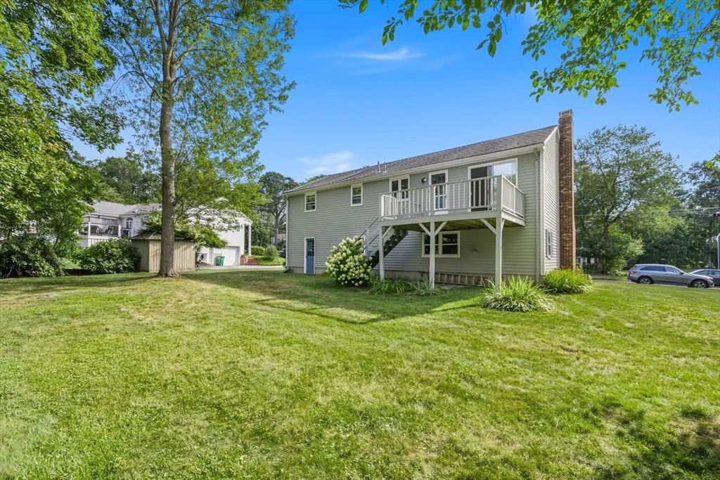 Photo of 9 Hemlock Rd