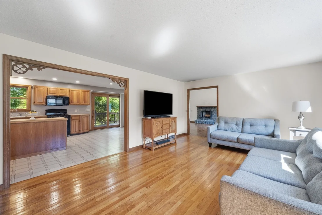 Photo of 22 Grassy Meadow Rd