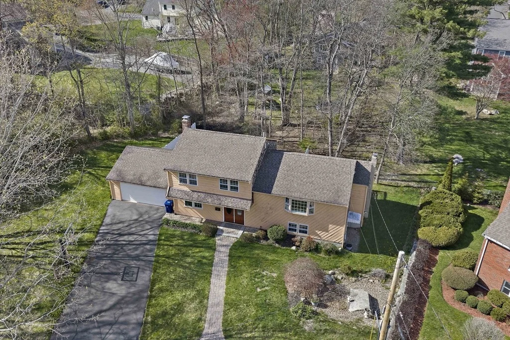 Photo of 84 Poulos Rd
