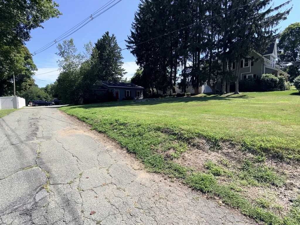Photo of 110 River St