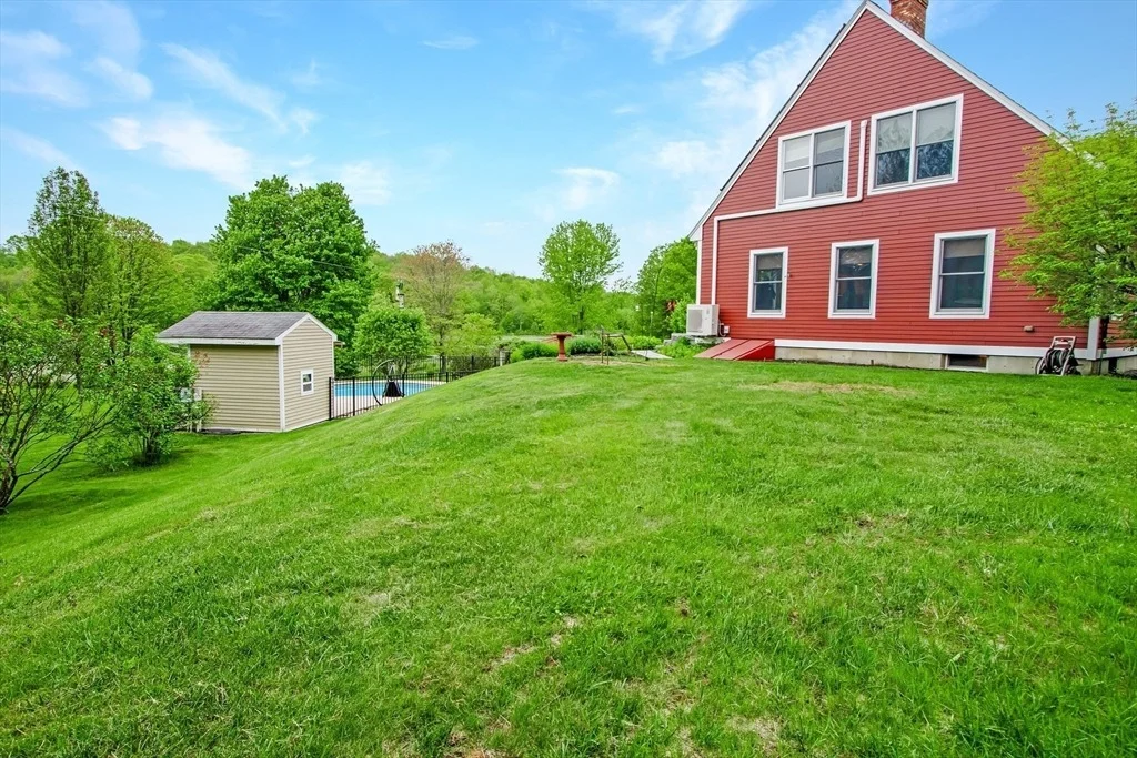 Photo of 144 Worcester Rd