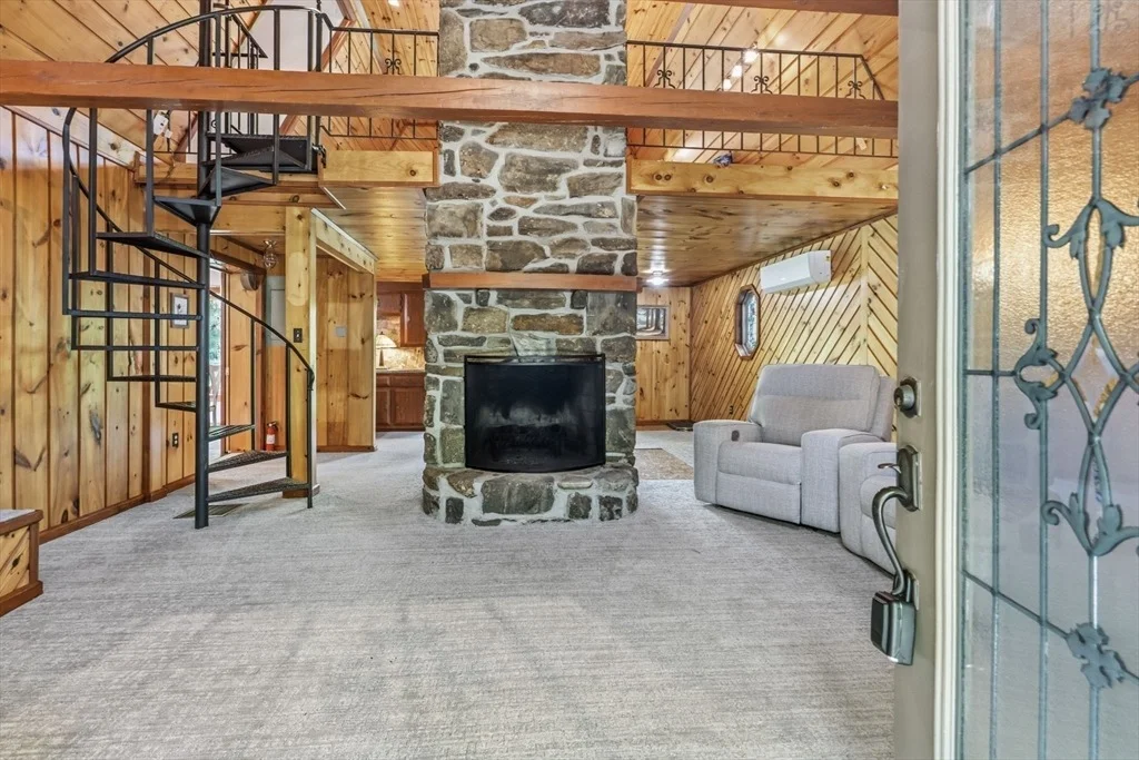 Photo of 345 Harvey Rd