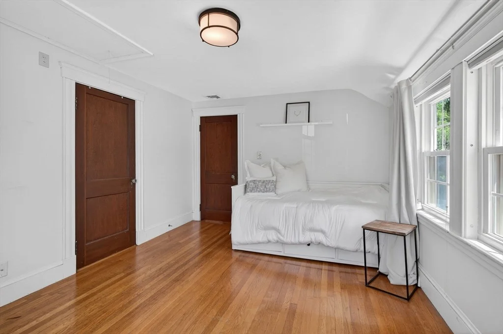Photo of 25 Pleasant St.