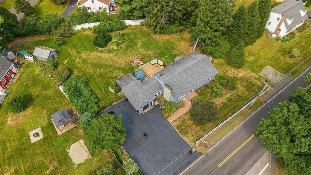 Photo of 64 Chestnut St