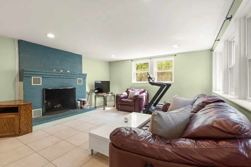 Photo of 7 Marie Ave
