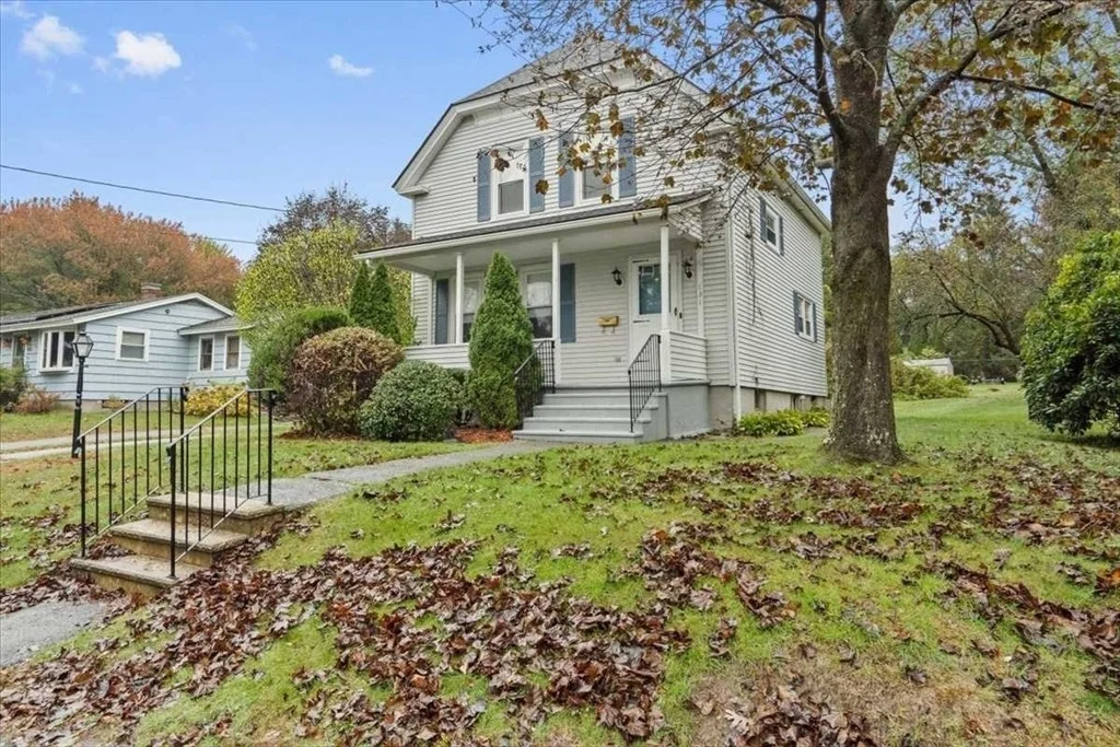 Photo of 131 Main St