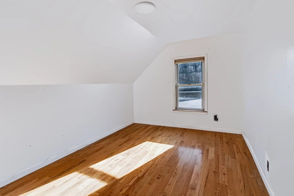 Photo of 112 Quebec St