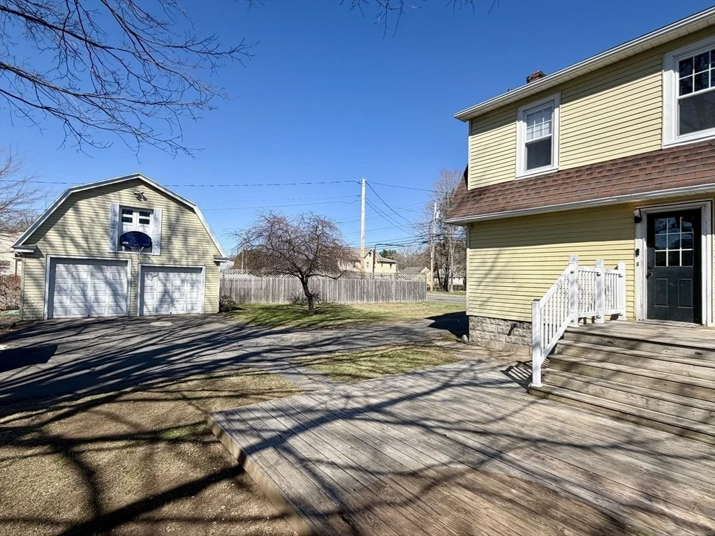 Photo of 180 Russell Rd