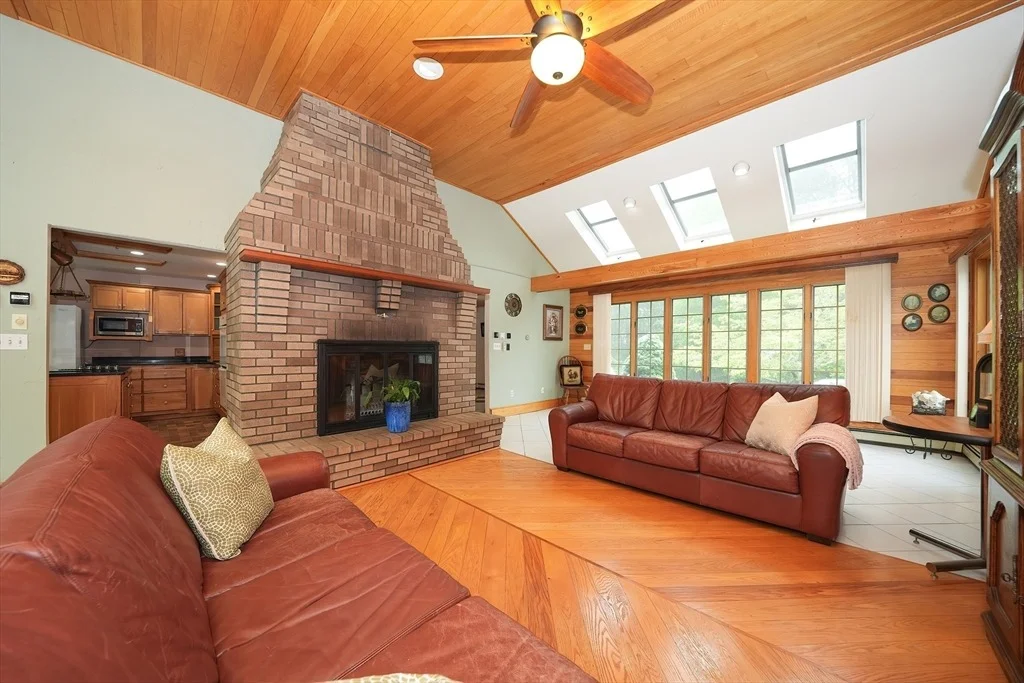 Photo of 51 Manitoba Rd