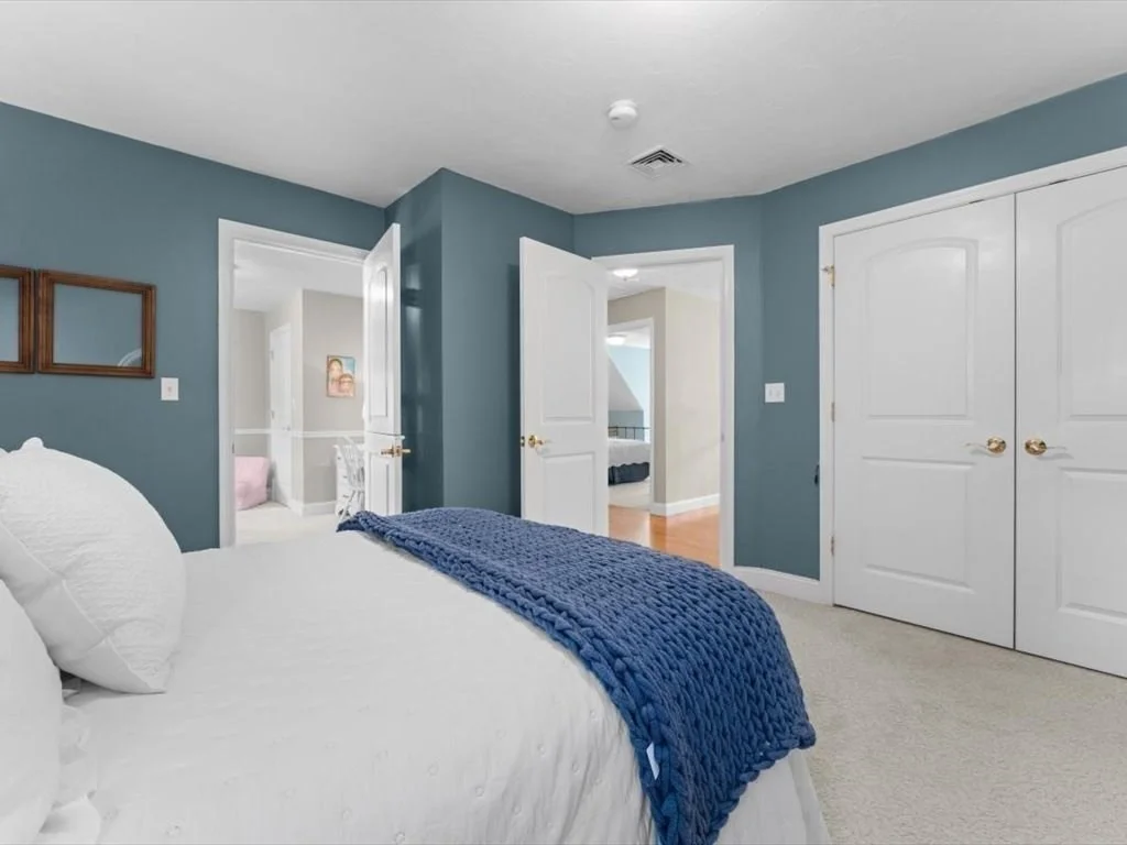 Photo of 35 Oxbow Dr