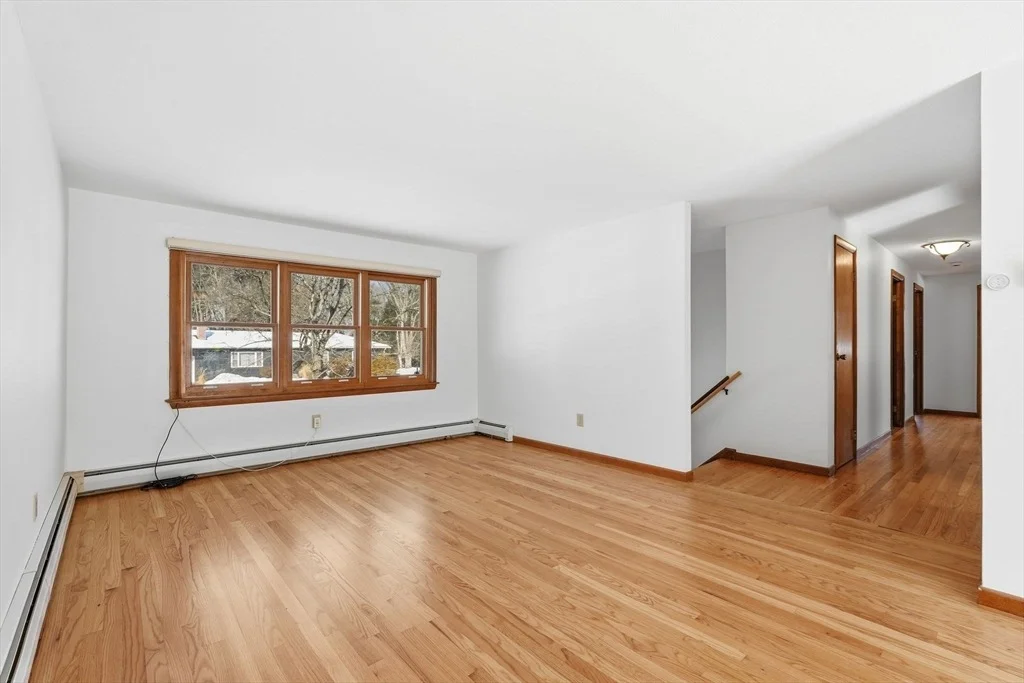Photo of 132 Pondview Dr