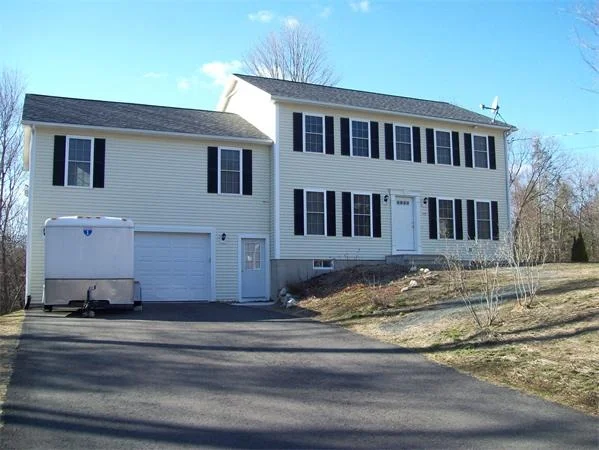 Photo of 175 Oakridge Dr