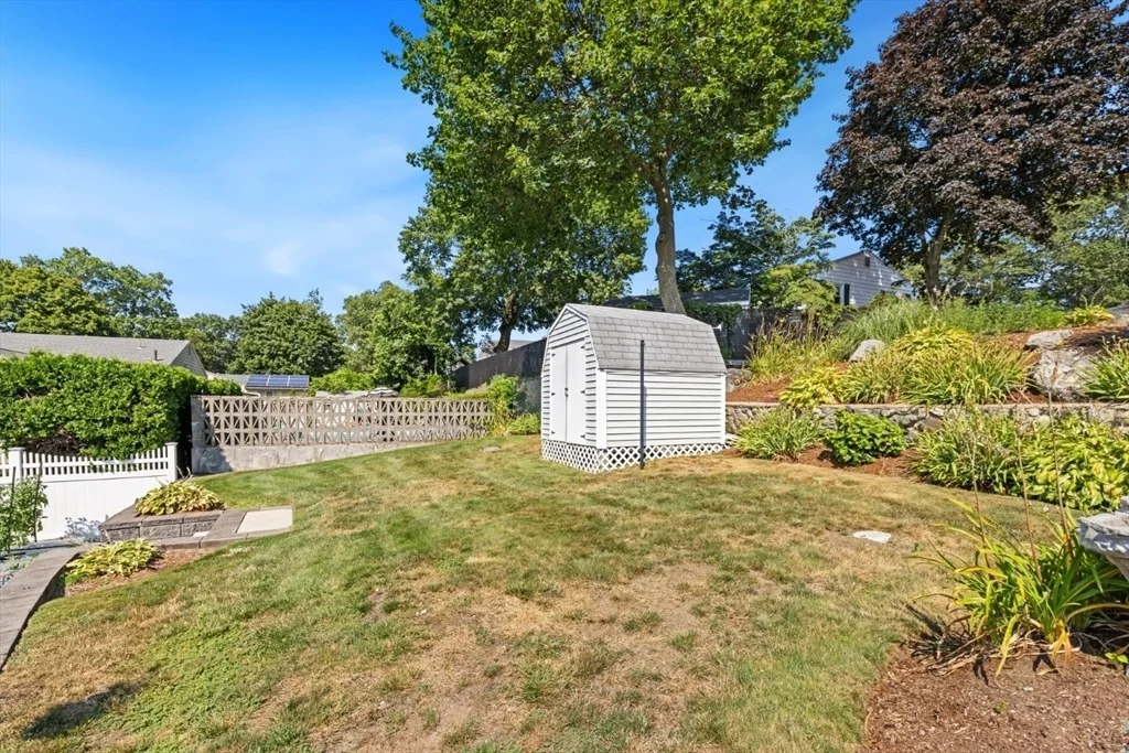 Photo of 44 Blueridge Ave