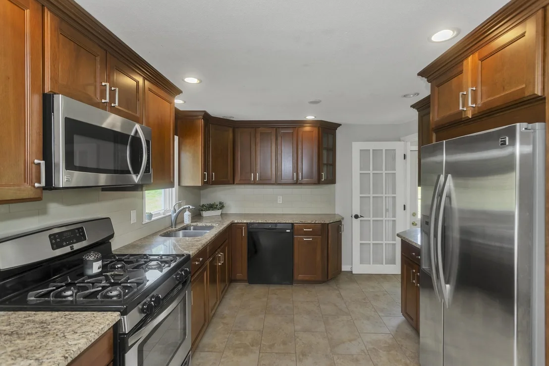 Photo of 14 Echo Valley Dr