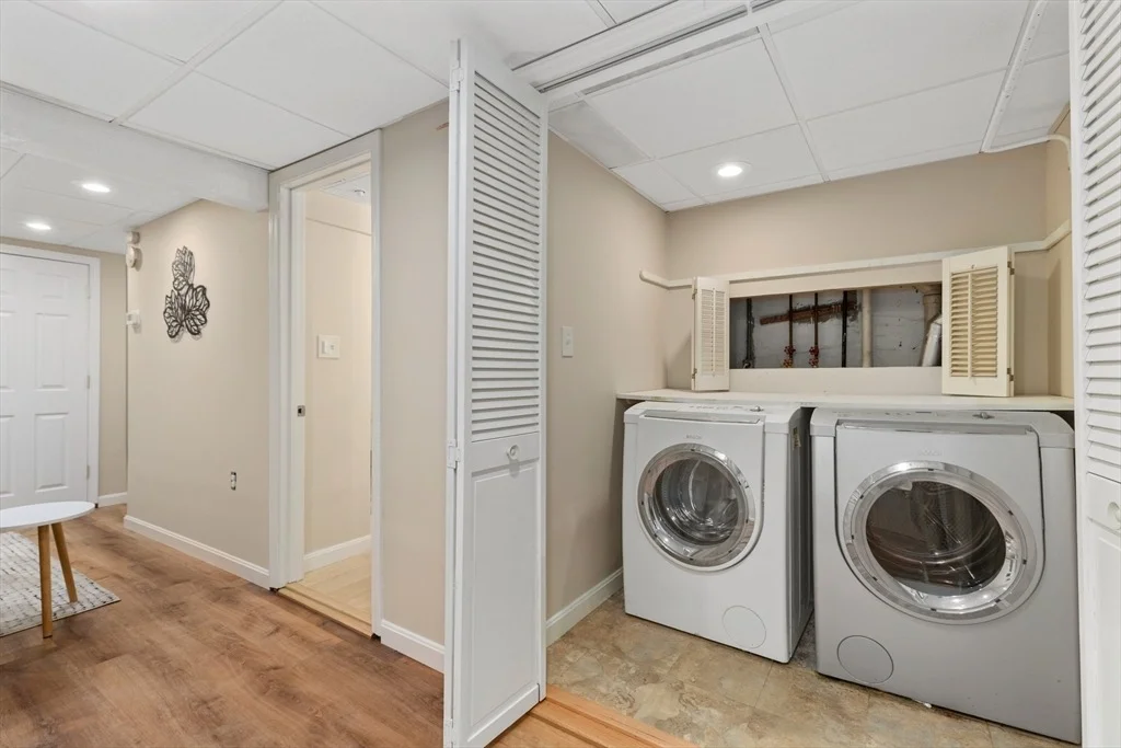 Photo of 77 Forest St