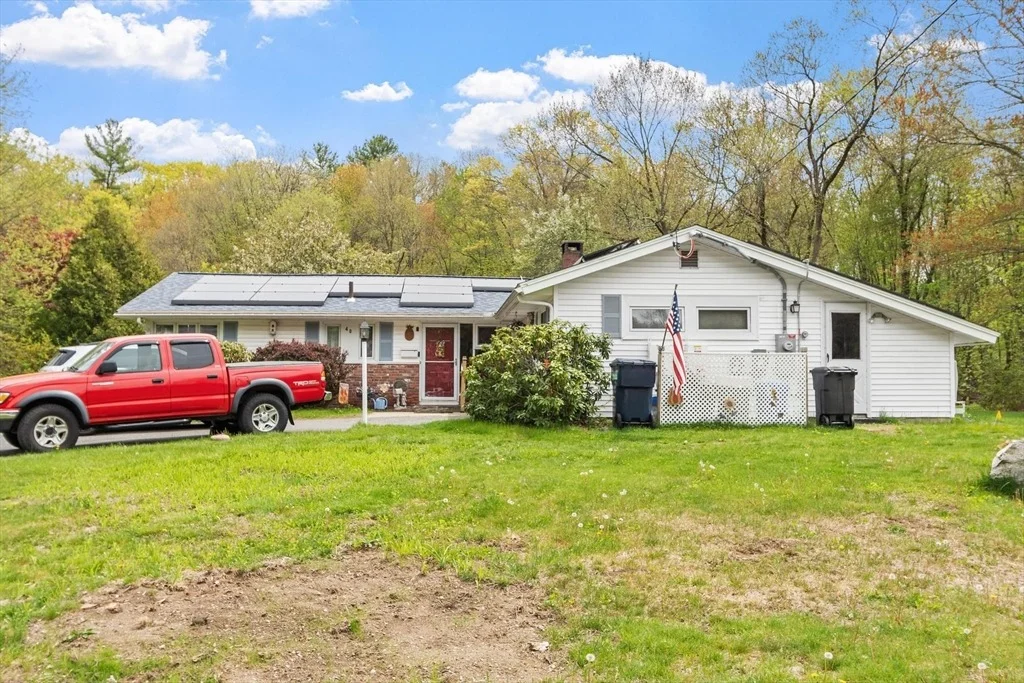 Photo of 40 Ruthellen Road