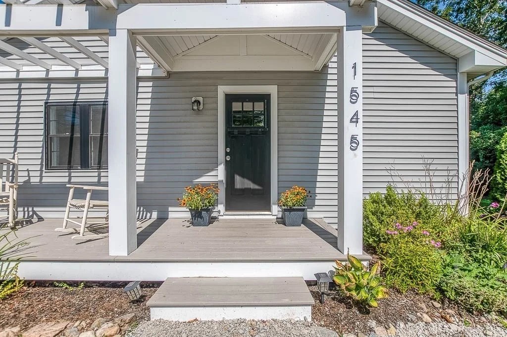 Photo of 1545 Main St