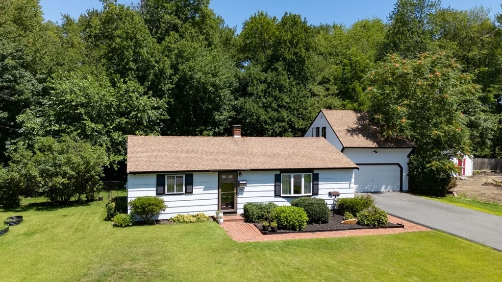 Photo of 20 Ledgewood Dr